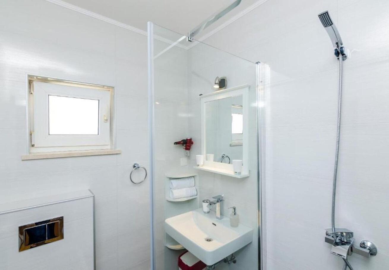 קאבטאט Apartments Ante - With Pool מראה חיצוני תמונה