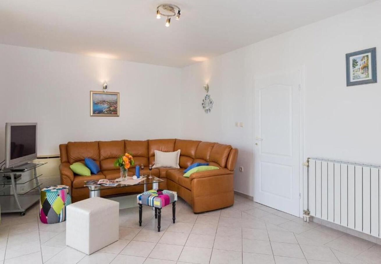 קאבטאט Apartments Ante - With Pool מראה חיצוני תמונה