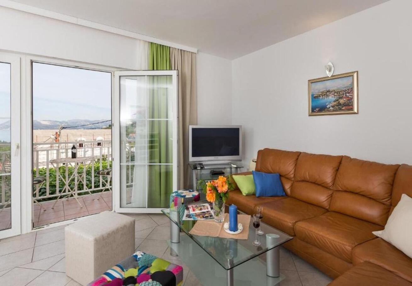 קאבטאט Apartments Ante - With Pool מראה חיצוני תמונה